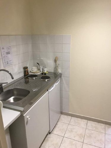 Location fonds et murs commerciaux Azay-le-Rideau 37190 Indre-et-Loire 60 m2  820 euros