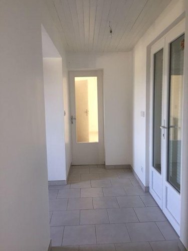 Location maison Giffaumont-Champaubert 51290 Marne 119 m2 5 pièces 708 euros