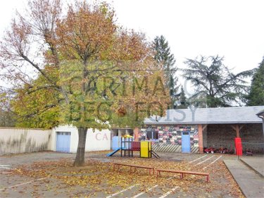 Immeuble a vendre Saint-Hilaire-sur-Yerre 28220 Eure-et-Loir 360 m2  191000 euros