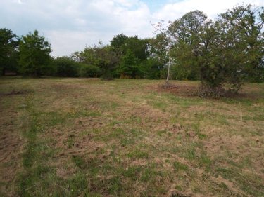 Terrain a batir a vendre Néris-les-Bains 03310 Allier 2122 m2  23360 euros
