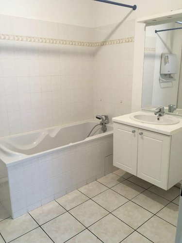Location appartement Reims 51100 Marne 47 m2 2 pièces 677 euros