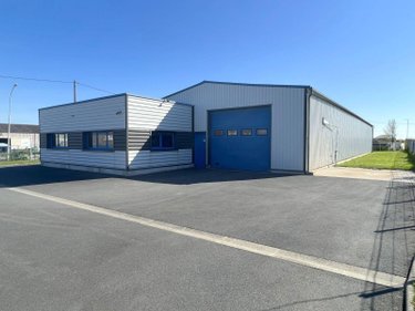 Fonds et murs commerciaux a vendre Le Molay-Littry 14330 Calvados 554 m2  519400 euros