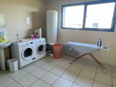 Fonds et murs commerciaux a vendre Le Molay-Littry 14330 Calvados 554 m2  519400 euros