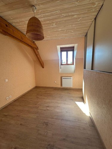 Location maison Veyrières 19200 Corrèze 58 m2 3 pièces 590 euros