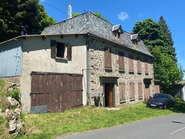 Maison a vendre Lavigerie 15300 Cantal 5 pièces 45000 euros