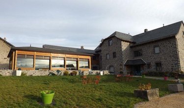 Maison a vendre Neussargues en Pinatelle 15170 Cantal 400 m2 20 pièces 999000 euros