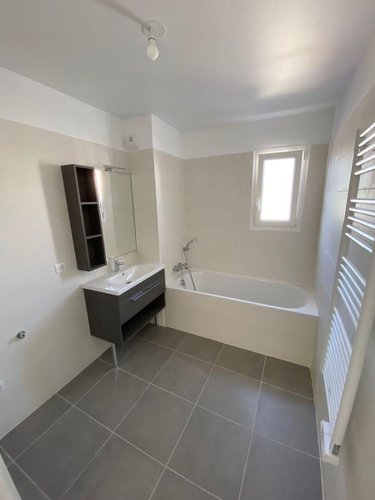 Location appartement La Garde 83130 Var 59 m2 3 pièces 947 euros