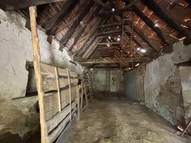 Bien agricole a vendre Thémines 46120 Lot  18000 euros