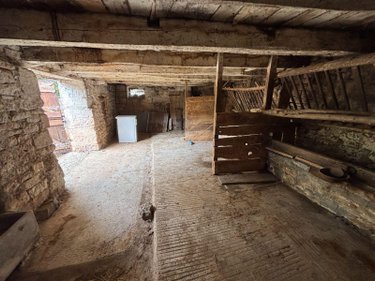Bien agricole a vendre Thémines 46120 Lot  18000 euros