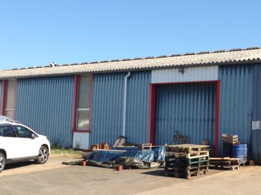 Fonds et murs commerciaux a vendre Argenton-sur-Creuse 36200 Indre  318000 euros