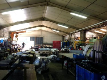 Fonds et murs commerciaux a vendre Argenton-sur-Creuse 36200 Indre  318000 euros