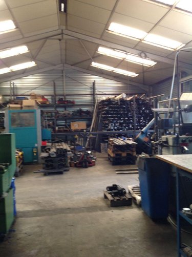 Fonds et murs commerciaux a vendre Argenton-sur-Creuse 36200 Indre  318000 euros