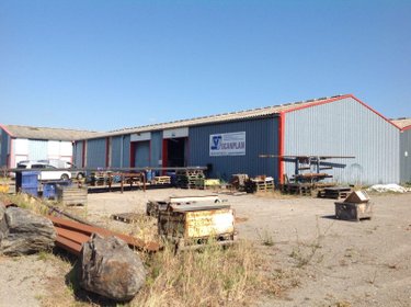 Fonds et murs commerciaux a vendre Argenton-sur-Creuse 36200 Indre  318000 euros