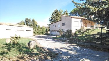 Maison a vendre Valensole 04210 Alpes-de-Haute-Provence 244 m2 7 pièces 293800 euros