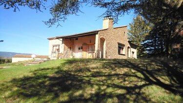 Maison a vendre Valensole 04210 Alpes-de-Haute-Provence 244 m2 7 pièces 293800 euros