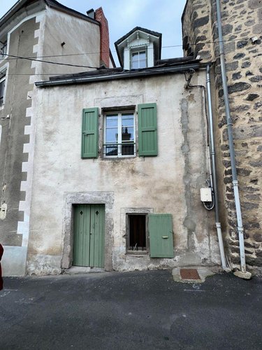Maison a vendre Murat 15300 Cantal 35 m2  56500 euros