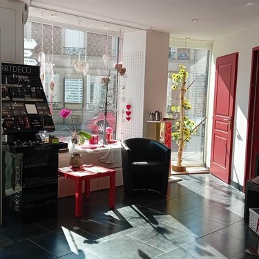Fonds et murs commerciaux a vendre Wassy 52130 Haute-Marne  126960 euros
