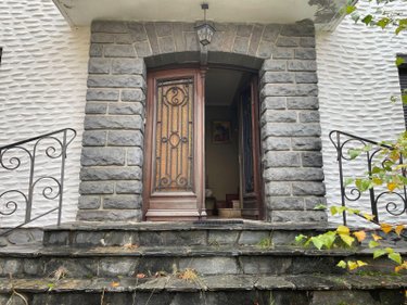 Maison a vendre Mauriac 15200 Cantal 225 m2  132500 euros