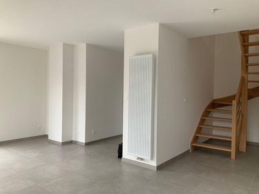Location maison Franqueville-Saint-Pierre 76520 Seine-Maritime 103 m2 5 pièces 1300 euros