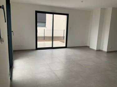 Location maison Franqueville-Saint-Pierre 76520 Seine-Maritime 103 m2 5 pièces 1300 euros