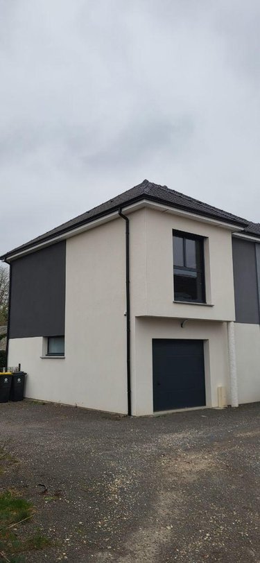 Location maison Franqueville-Saint-Pierre 76520 Seine-Maritime 103 m2 5 pièces 1300 euros
