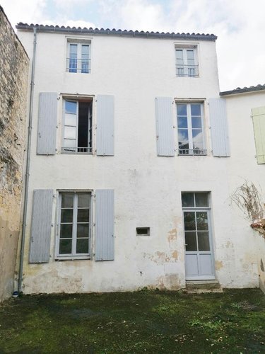 Maison a vendre Marans 17230 Charente-Maritime 188 m2  136500 euros