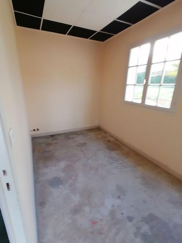 Location fonds et murs commerciaux Noyal-Châtillon-sur-Seiche 35230 Ille-et-Vilaine 150 m2  800 euros