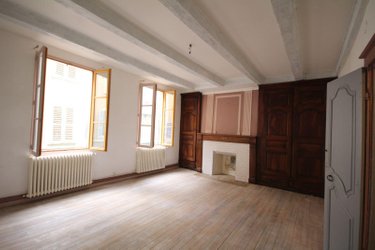 Immeuble a vendre Villefranche-de-Rouergue 12200 Aveyron 200 m2  155700 euros