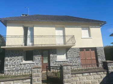 Maison a vendre Pleaux 15700 Cantal 100 m2  90100 euros