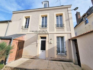 Immeuble a vendre Châteaudun 28200 Eure-et-Loir 110 m2  212500 euros