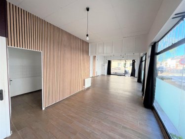 Location fonds et murs commerciaux Évreux 27000 Eure 65 m2  920 euros