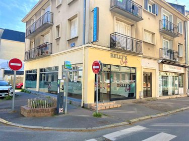 Location fonds et murs commerciaux Évreux 27000 Eure 65 m2  920 euros
