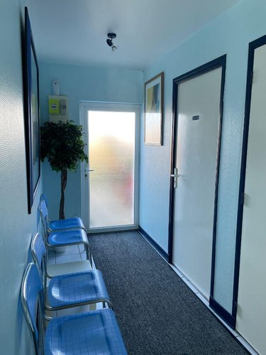 Location fonds et murs commerciaux Scaër 29390 Finistère 12 m2  280 euros