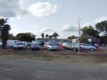 Fonds et murs commerciaux a vendre Bréal-sous-Montfort 35310 Ille-et-Vilaine 1000 m2  727300 euros