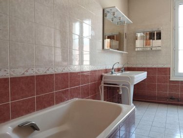 Maison a vendre Crécy-sur-Serre 02270 Aisne 240 m2 10 pièces 209000 euros