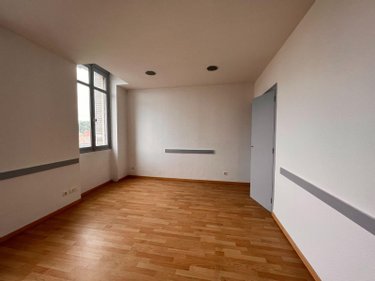 Fonds et murs commerciaux a vendre Le Bouscat 33110 Gironde 204 m2  682500 euros