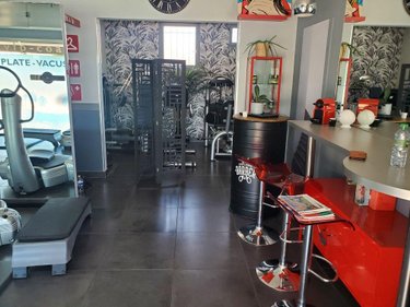 Fonds et murs commerciaux a vendre Troyes 10000 Aube 110 m2  138500 euros