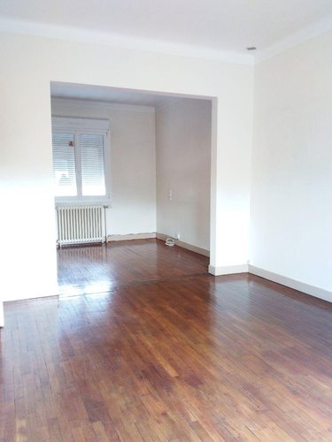 Location maison Villaines-la-Juhel 53700 Mayenne 86 m2 6 pièces 450 euros