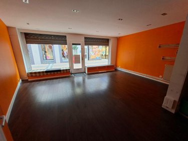 Location fonds et murs commerciaux Hazebrouck 59190 Nord 55 m2  950 euros