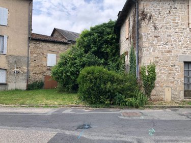 Immeuble a vendre Sousceyrac-en-Quercy 46190 Lot 220 m2  74200 euros