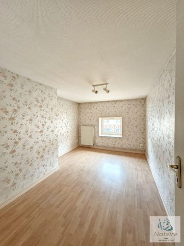 Immeuble a vendre Tournus 71700 Saône-et-Loire 230 m2  253000 euros