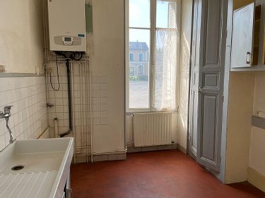 Immeuble a vendre Saint-Gaultier 36800 Indre 165 m2  107200 euros