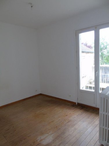 Location appartement Avallon 89200 Yonne 47 m2 2 pièces 400 euros