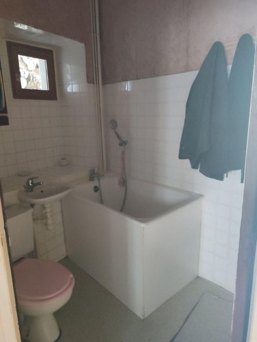 Maison a vendre Laroquebrou 15150 Cantal 70 m2  68900 euros
