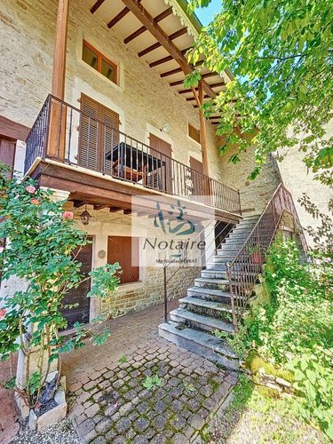 Maison a vendre Chardonnay 71700 Saône-et-Loire 171 m2 7 pièces 243000 euros