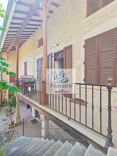Maison a vendre Chardonnay 71700 Saône-et-Loire 171 m2 7 pièces 243000 euros