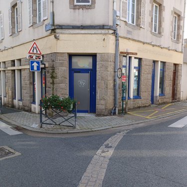 Fonds et murs commerciaux a vendre Saint-Pol-de-Léon 29250 Finistère 116 m2  157500 euros