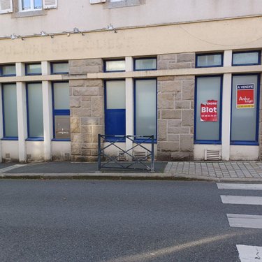 Fonds et murs commerciaux a vendre Saint-Pol-de-Léon 29250 Finistère 116 m2  157500 euros