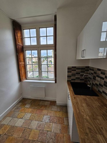 Location appartement Nogent-le-Rotrou 28400 Eure-et-Loir 24 m2 1 pièce 410 euros