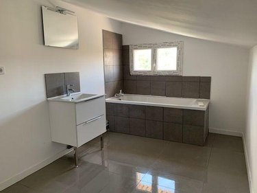 Location appartement Lestrem 62136 Pas-de-Calais 96 m2 6 pièces 895 euros
